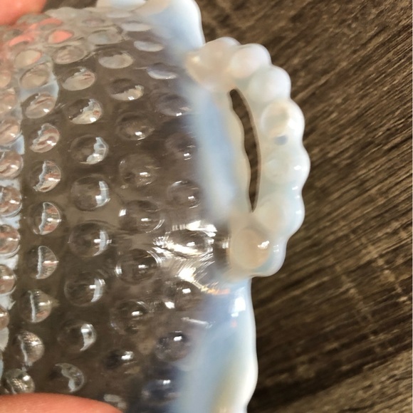 Vtg Hobnail Handled Bowl with Opal Rim - Picture 10 of 14